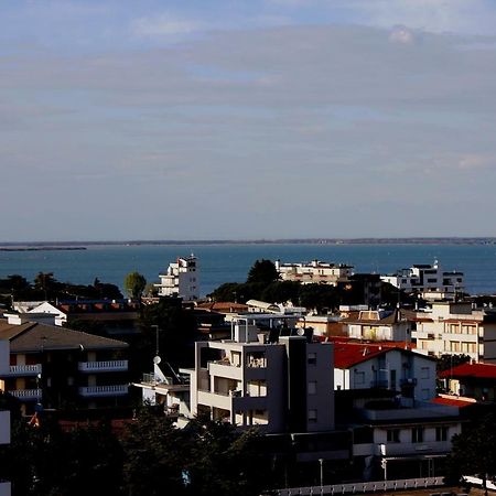 Rosato 3 Sea View Apartment Lignano Sabbiadoro Ngoại thất bức ảnh