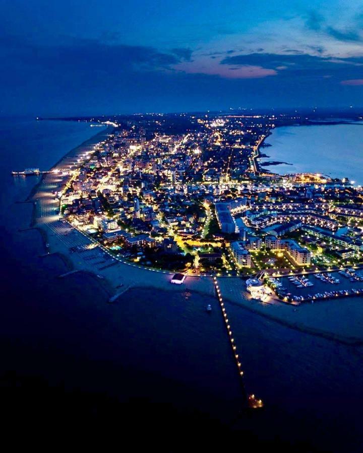 Rosato 3 Sea View Apartment Lignano Sabbiadoro Ngoại thất bức ảnh